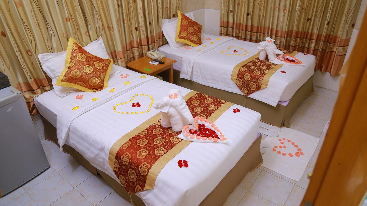 Hotel Shwe Pyi Tan Mandalay Exterior foto