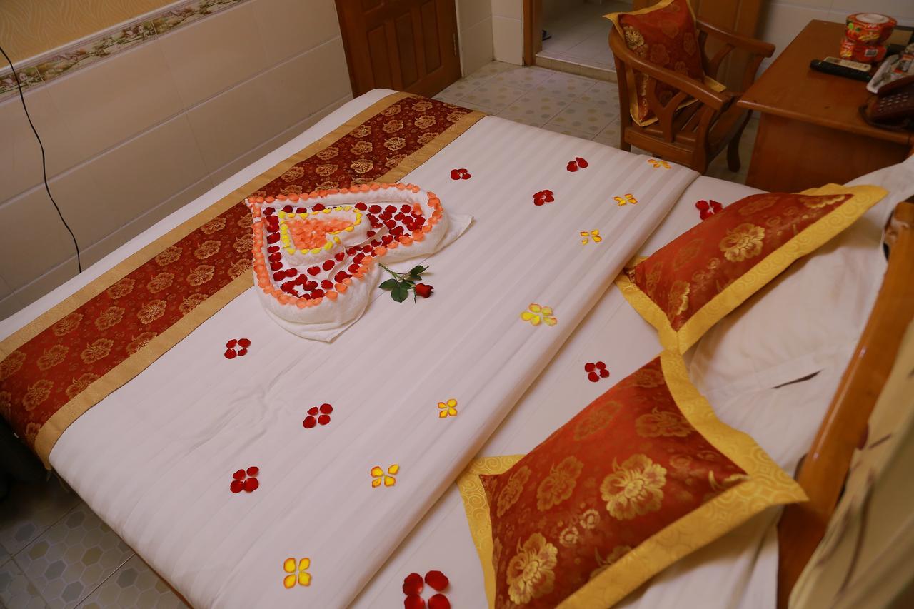 Hotel Shwe Pyi Tan Mandalay Exterior foto