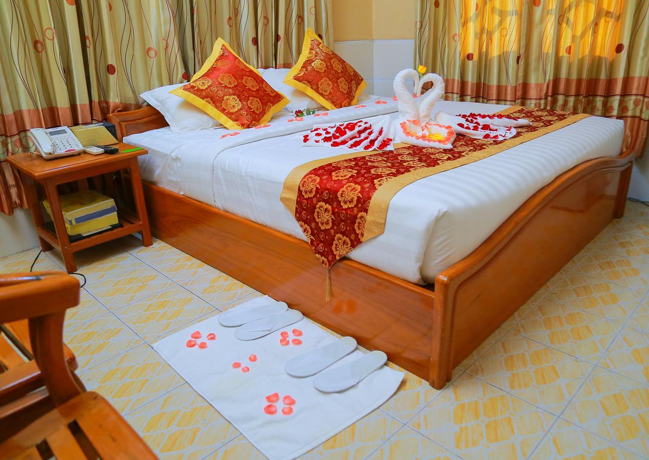 Hotel Shwe Pyi Tan Mandalay Exterior foto