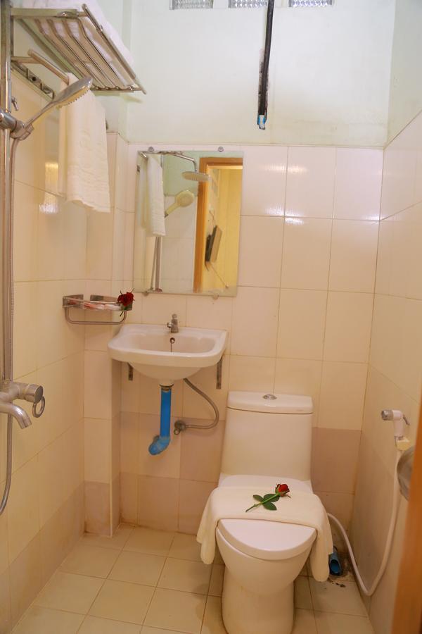 Hotel Shwe Pyi Tan Mandalay Exterior foto