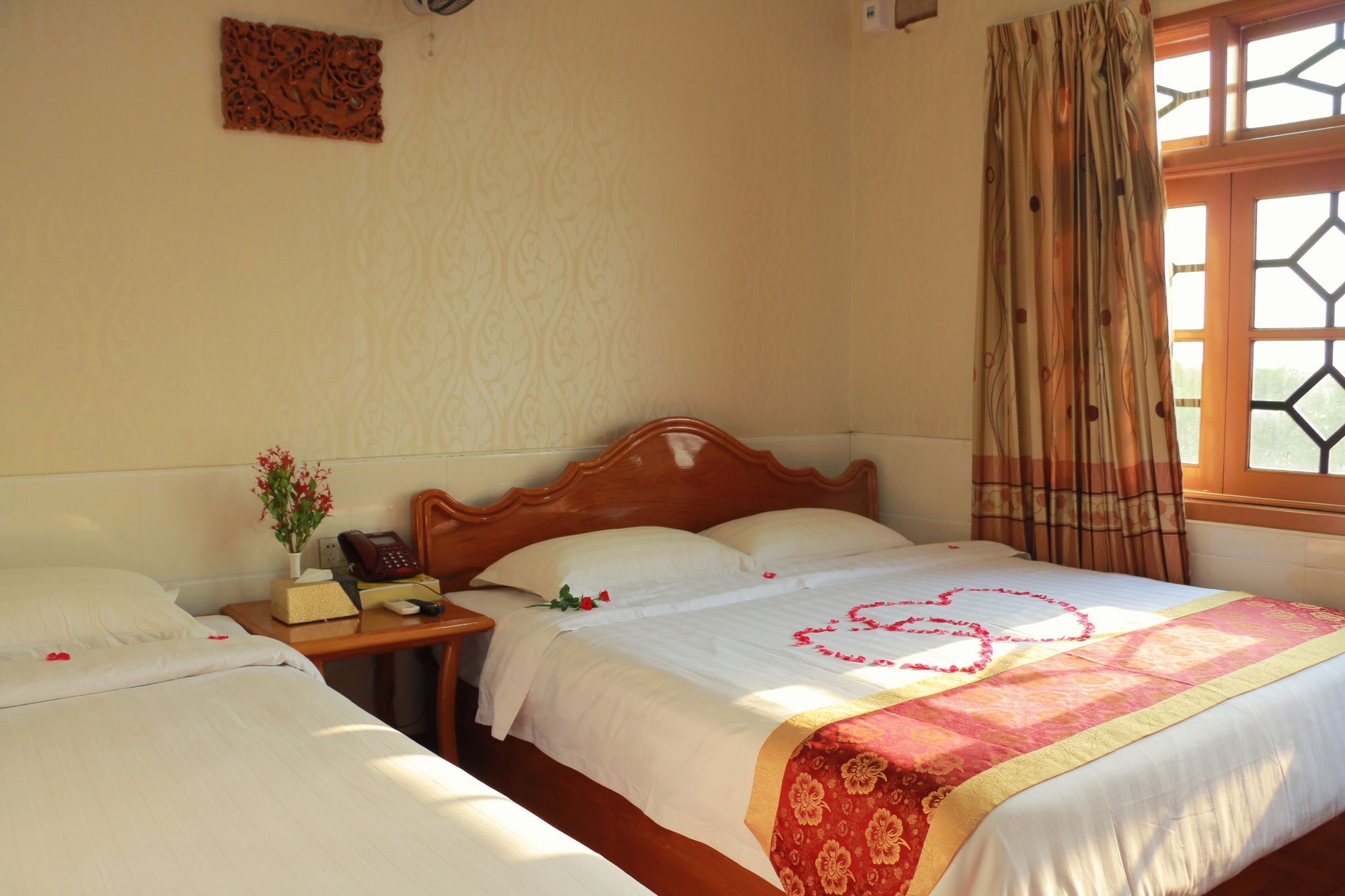Hotel Shwe Pyi Tan Mandalay Exterior foto