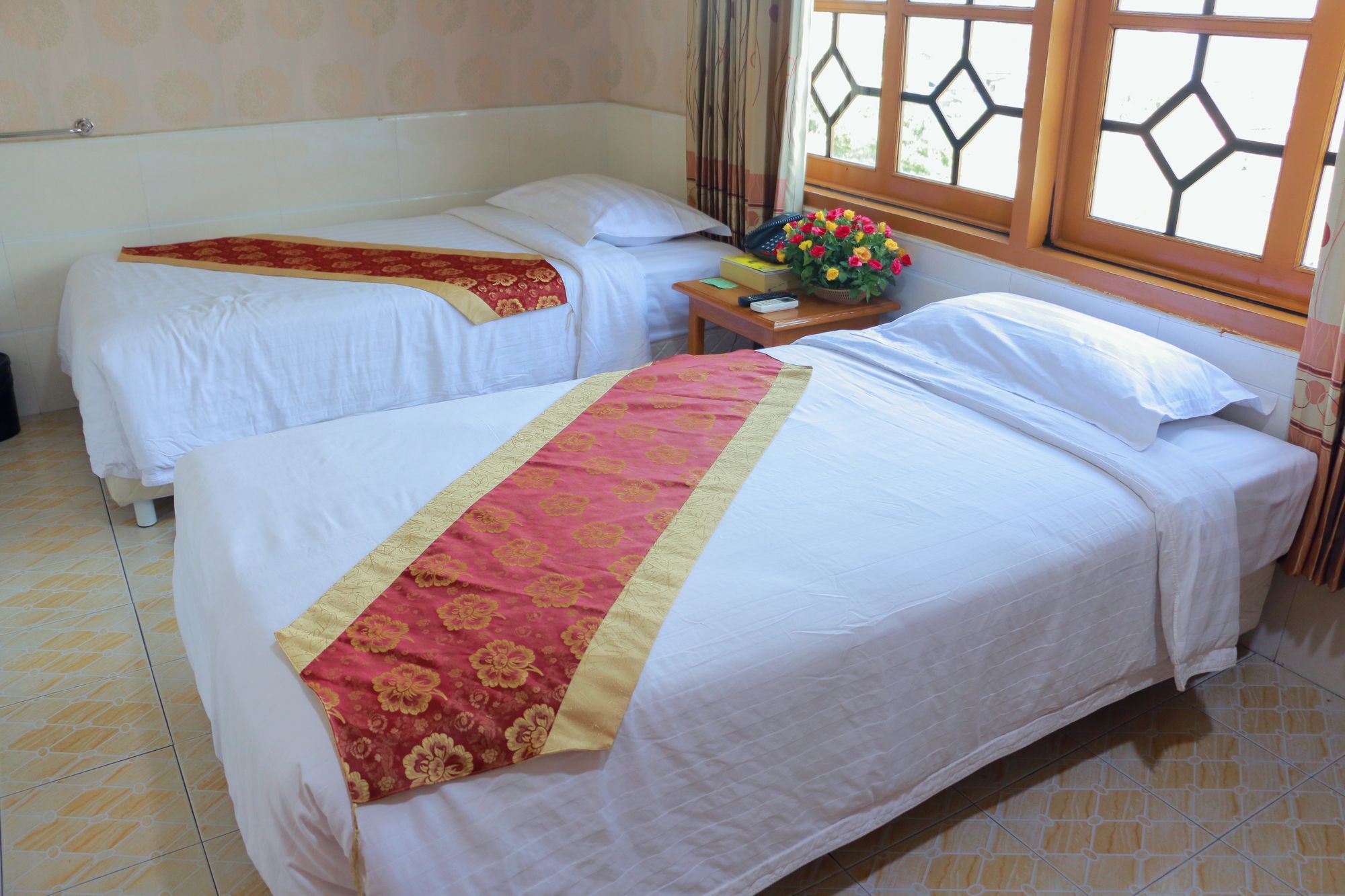 Hotel Shwe Pyi Tan Mandalay Exterior foto